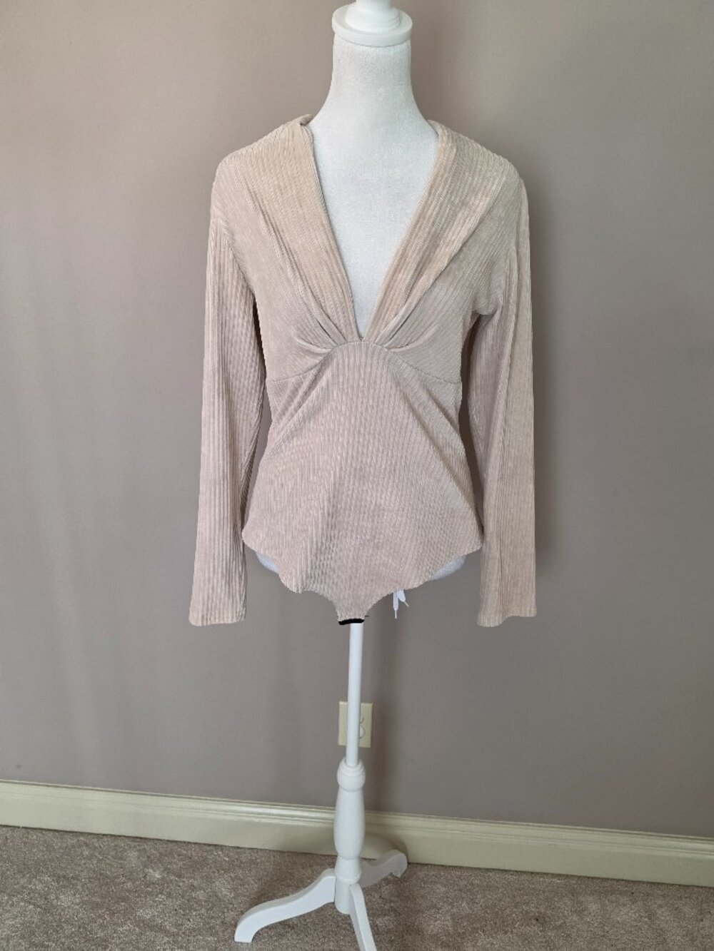 Jane Wood Paris Ribbed Knit Long Sleeve Beige Bodysuit Size Medium